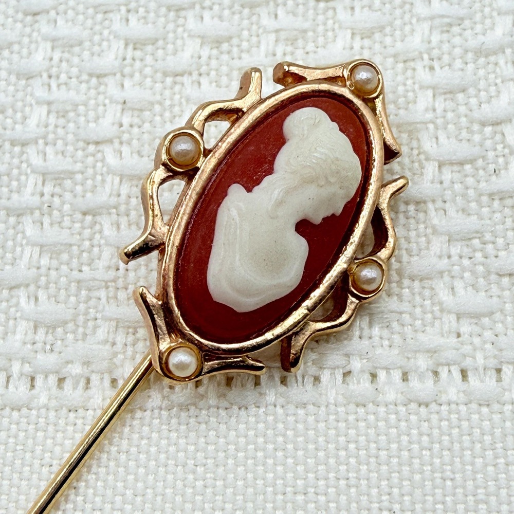 Vintage AVON Gold Tone Victorian Revival Cameo Stick Pin Brooch w/ Faux Pearls